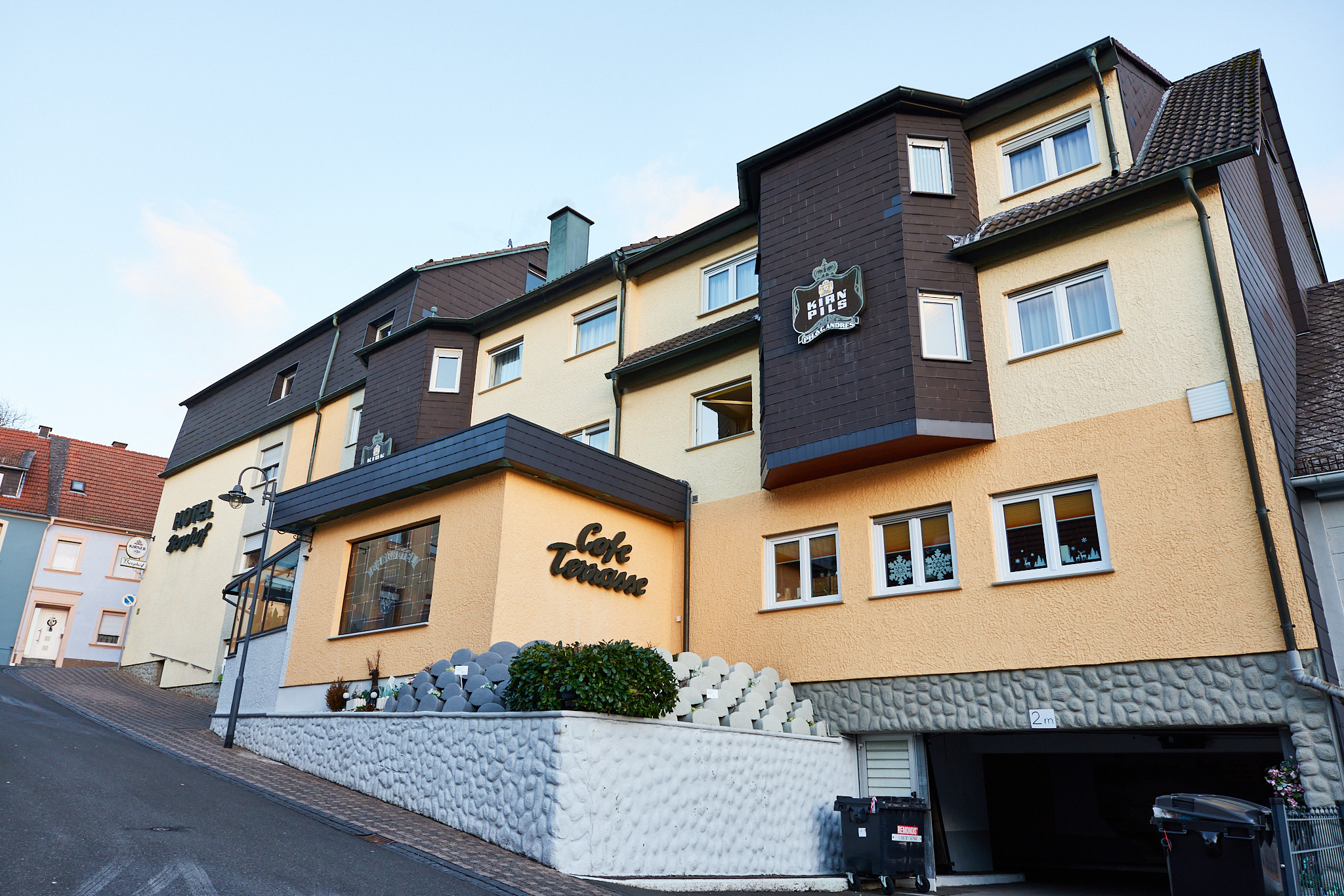 &lt;p&gt;Im Hotel Berghof in der Korngasse 12, Baumholder&lt;/p&gt;